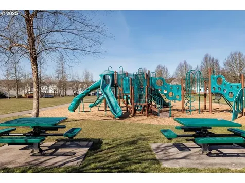 12723 NW Maplecrest Way Banks OR 97106
