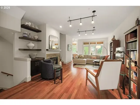 5077 W Sunset Drive Lake Oswego OR 97035