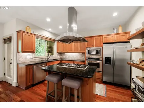 5077 W Sunset Drive Lake Oswego OR 97035