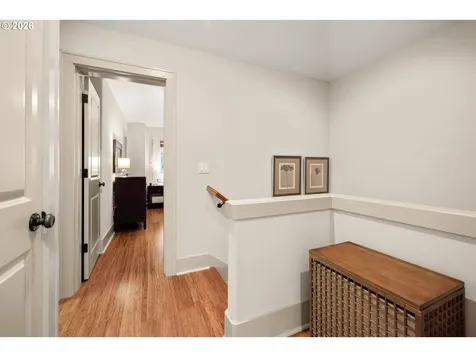5077 W Sunset Drive Lake Oswego OR 97035