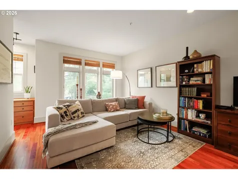 5077 W Sunset Drive Lake Oswego OR 97035