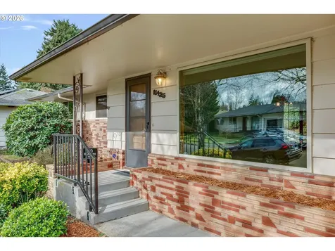 11425 SE Ash Court Portland OR 97216