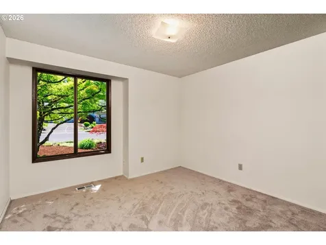 1657 NW 13th Street Gresham OR 97030