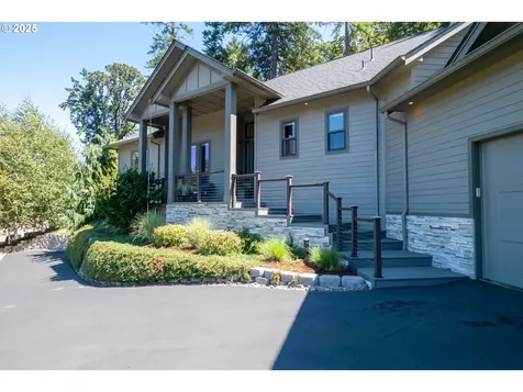 6550 Congressional Court SE Salem OR 97306