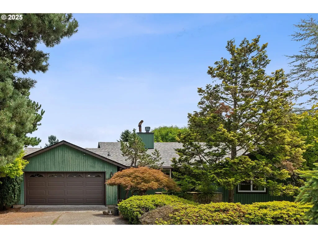 10340 SW 41st Avenue Portland OR 97219