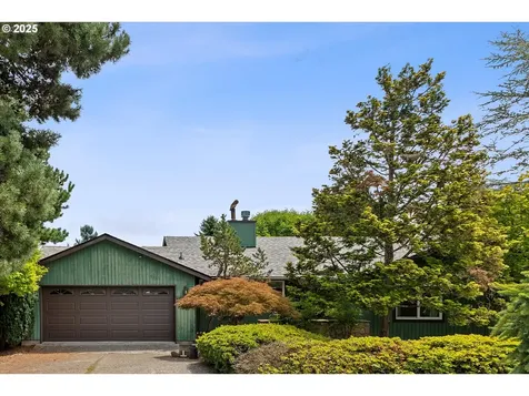 10340 SW 41st Avenue Portland OR 97219