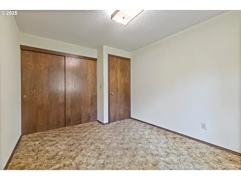 10340 SW 41st Avenue Portland OR 97219