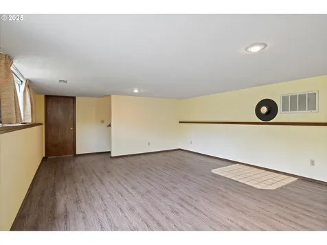 10340 SW 41st Avenue Portland OR 97219