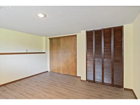 10340 SW 41st Avenue Portland OR 97219