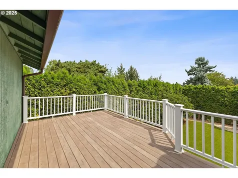 10340 SW 41st Avenue Portland OR 97219