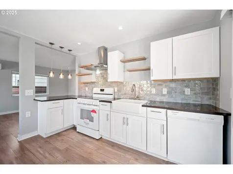 7344 SE 87th Avenue Portland OR 97266