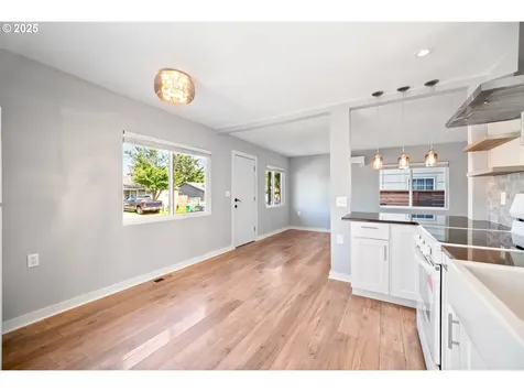 7344 SE 87th Avenue Portland OR 97266