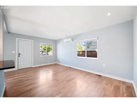 7344 SE 87th Avenue Portland OR 97266