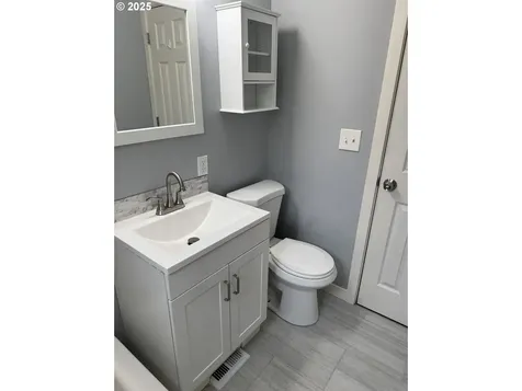 7344 SE 87th Avenue Portland OR 97266