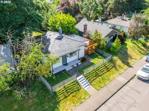 7344 SE 87th Avenue Portland OR 97266