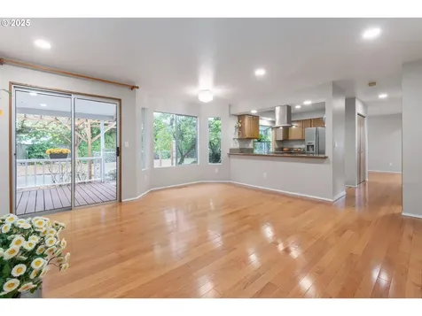 2132 Assumption Street Eugene OR 97402