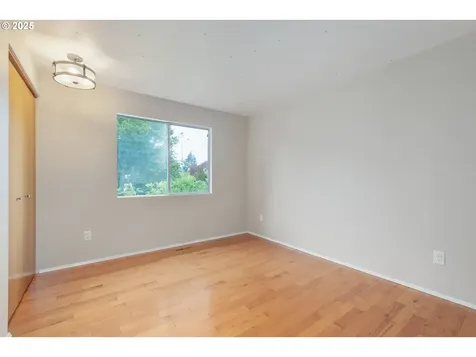 2132 Assumption Street Eugene OR 97402
