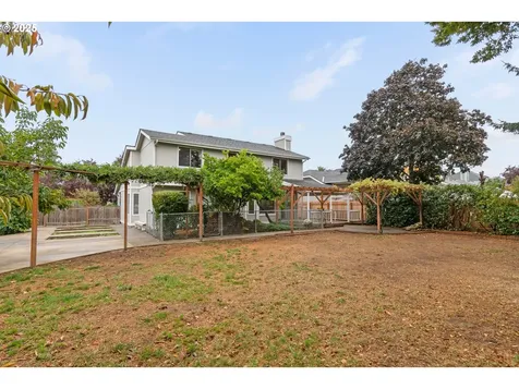 2132 Assumption Street Eugene OR 97402