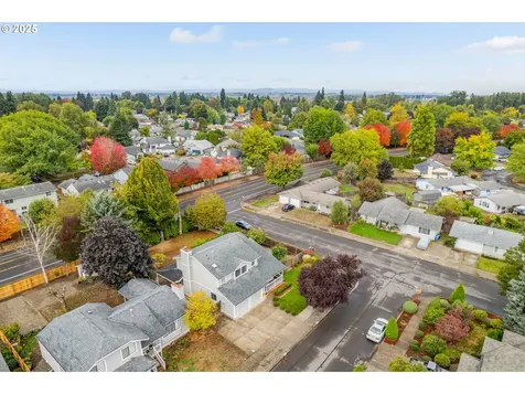 2132 Assumption Street Eugene OR 97402