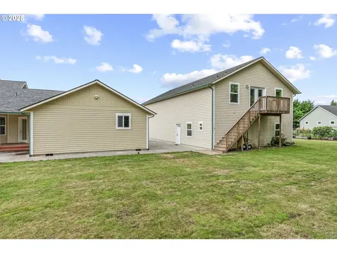 16 Monroe Drive Cathlamet WA 98612
