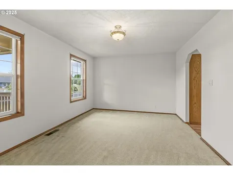 16 Monroe Drive Cathlamet WA 98612