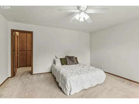 16 Monroe Drive Cathlamet WA 98612