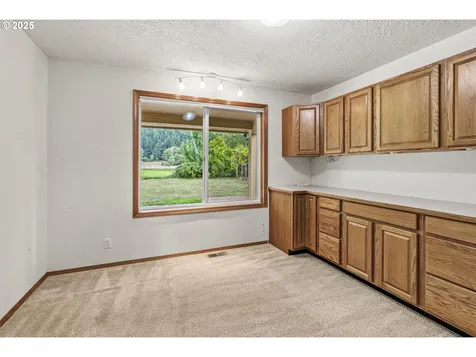 16 Monroe Drive Cathlamet WA 98612