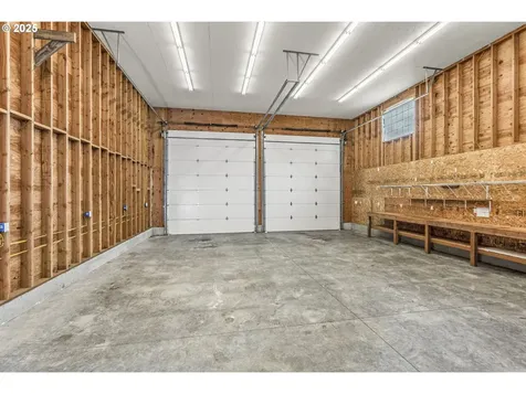 16 Monroe Drive Cathlamet WA 98612