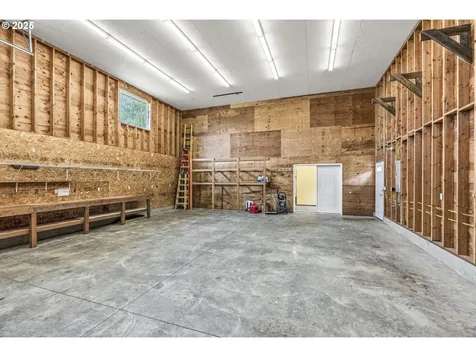 16 Monroe Drive Cathlamet WA 98612