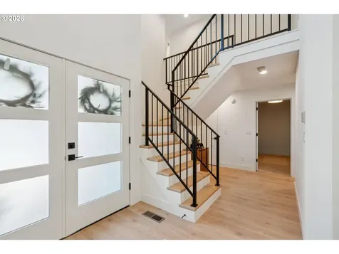 16428 NE San Rafael Drive Portland OR 97230
