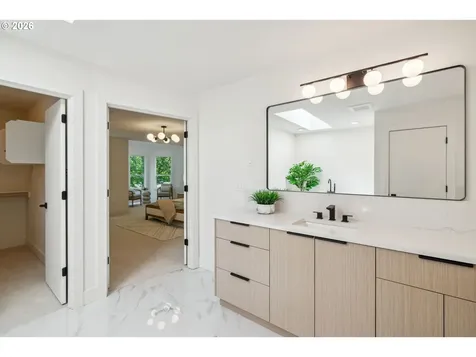 16428 NE San Rafael Drive Portland OR 97230