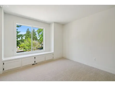 16428 NE San Rafael Drive Portland OR 97230