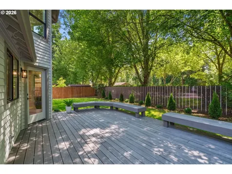 16428 NE San Rafael Drive Portland OR 97230
