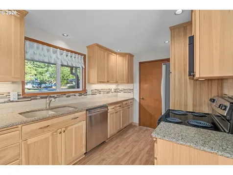 15916 S Henrici Road Oregon City OR 97045