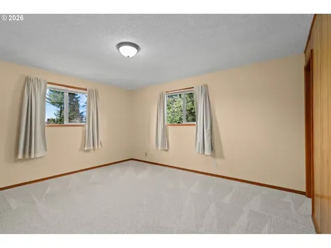 15916 S Henrici Road Oregon City OR 97045