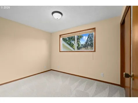 15916 S Henrici Road Oregon City OR 97045