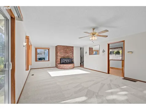 15916 S Henrici Road Oregon City OR 97045