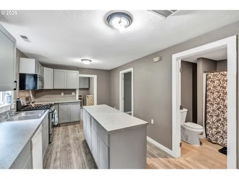 15412 NE Halsey Street Portland OR 97230