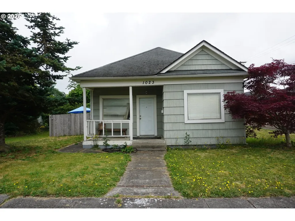 1023 E Street Centralia WA 98531