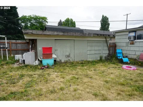 1023 E Street Centralia WA 98531