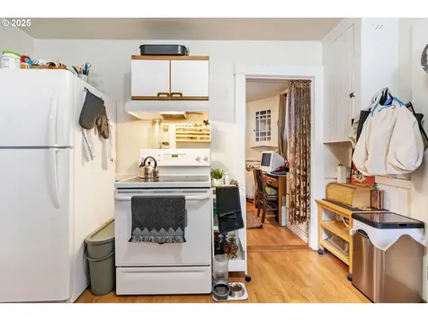 5715 SE 83rd Avenue Portland OR 97266