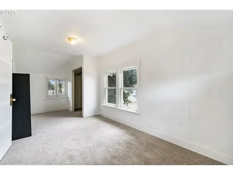 5715 SE 83rd Avenue Portland OR 97266