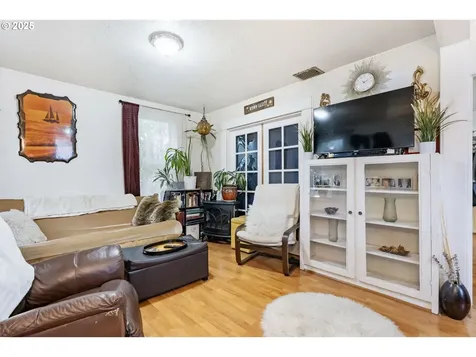 5715 SE 83rd Avenue Portland OR 97266