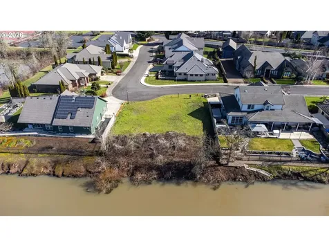 395 Ironwood Loop Creswell OR 97426