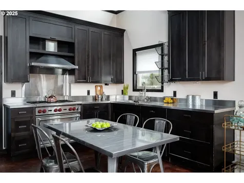 1535 SE 80th Avenue Portland OR 97215