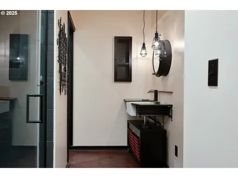 1535 SE 80th Avenue Portland OR 97215