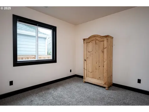 1535 SE 80th Avenue Portland OR 97215