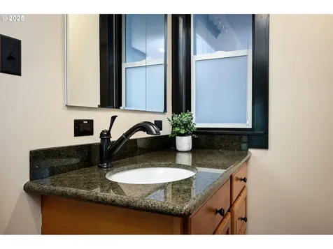 1535 SE 80th Avenue Portland OR 97215
