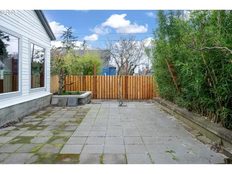 1535 SE 80th Avenue Portland OR 97215