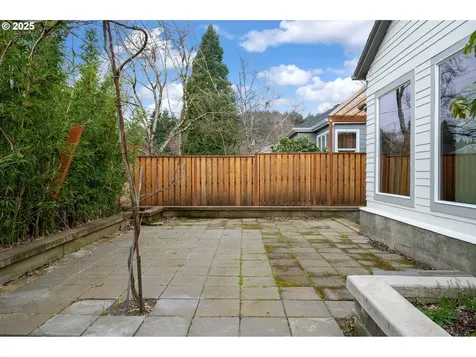 1535 SE 80th Avenue Portland OR 97215